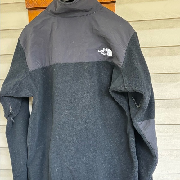 The North Face
Denali Fleece Jacket - Picture 4 of 6